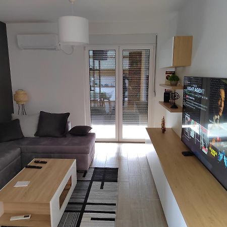 Lovely One Bedroom Apartment Ub Eksteriør billede