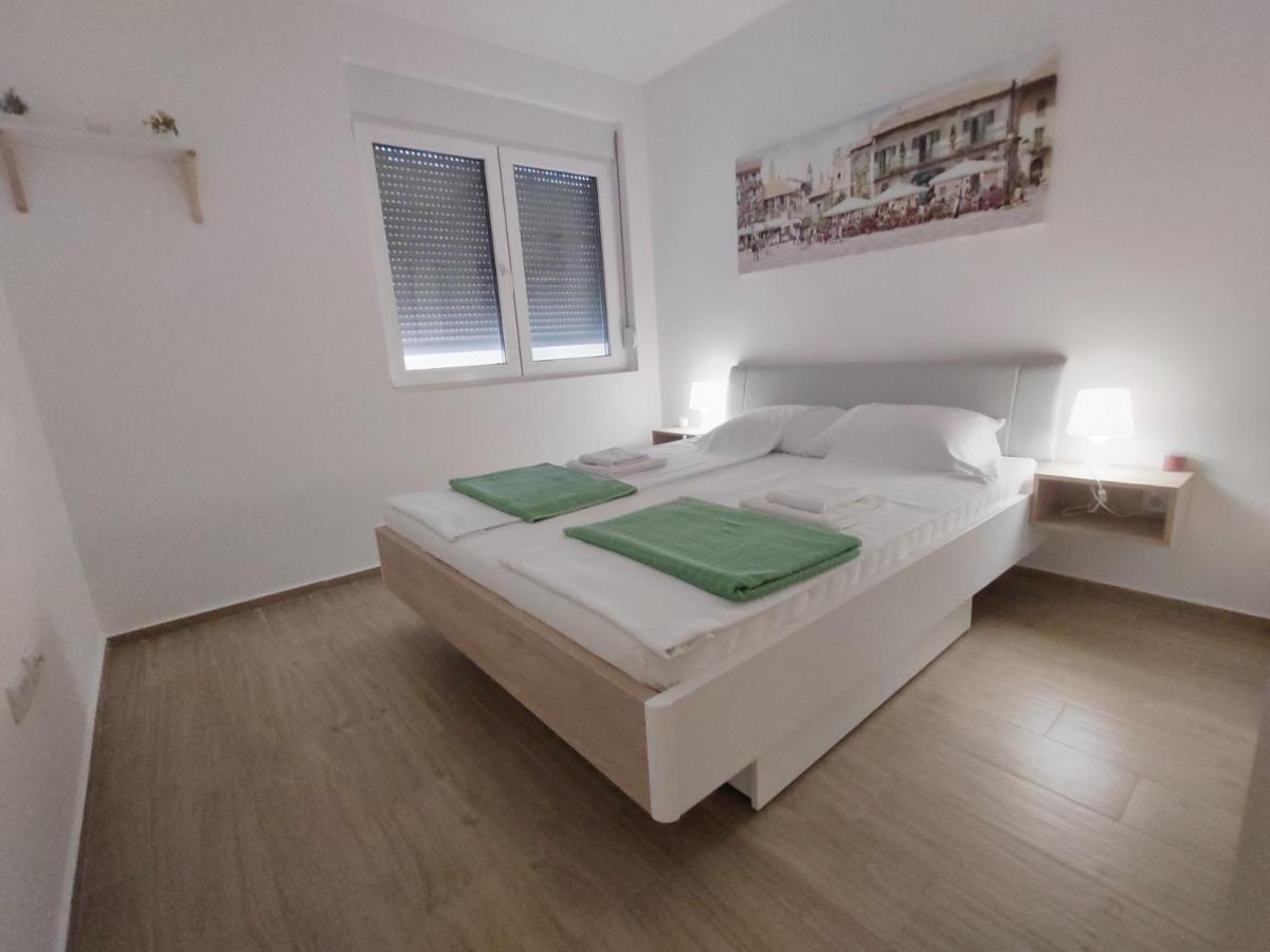 Lovely One Bedroom Apartment Ub Eksteriør billede